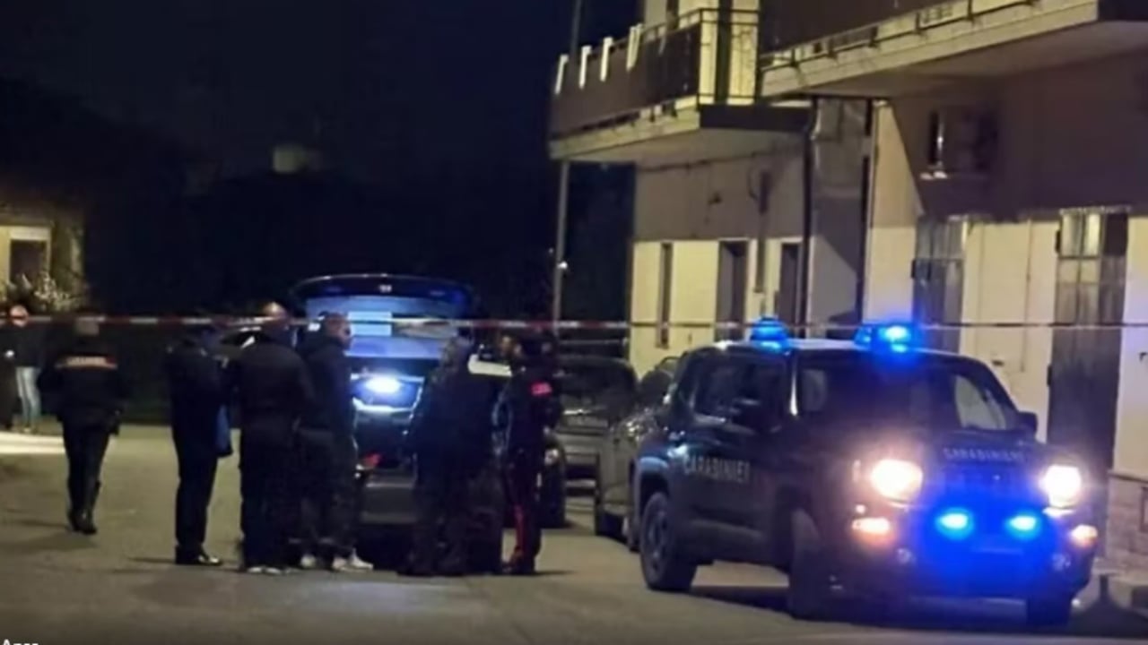 Ishin ndarë rreth një vit më parë  63 vjeçari vret me pistoletë gruan  vetëvritet pak minuta më pas