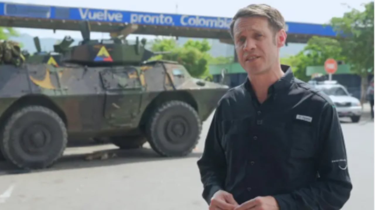 E shqetësuar për regjimin e destabilizuar të Venezuelës  Kolumbia vendos ushtrinë e saj në kufi