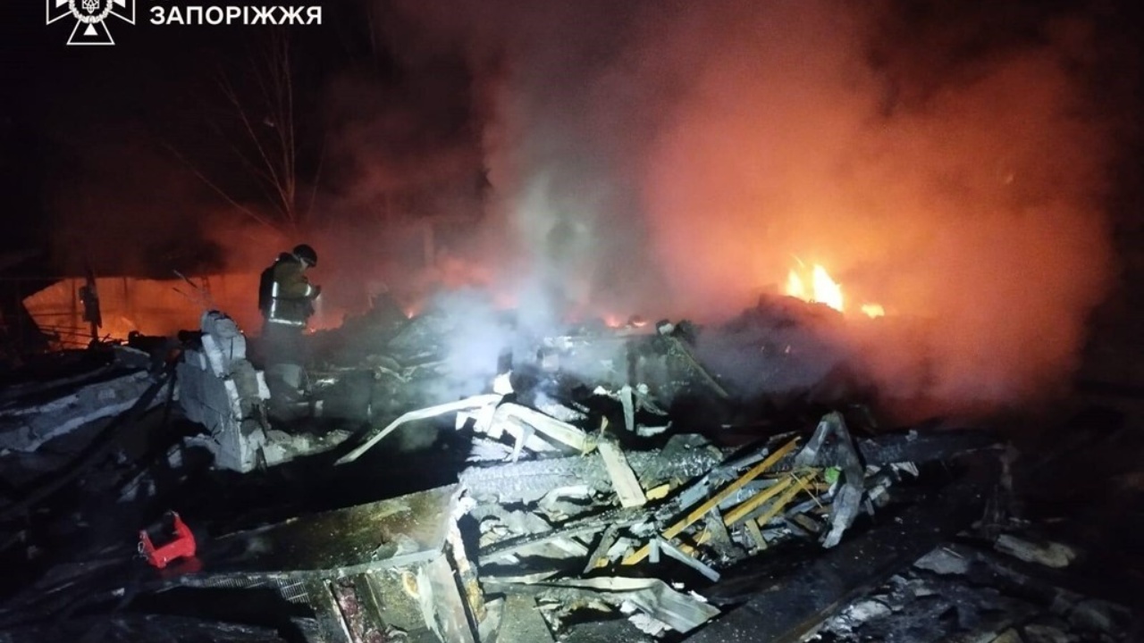 Sulm me dron rus në Zaporizhzhia  tre të vrarë dhe një i plagosur gjatë natës