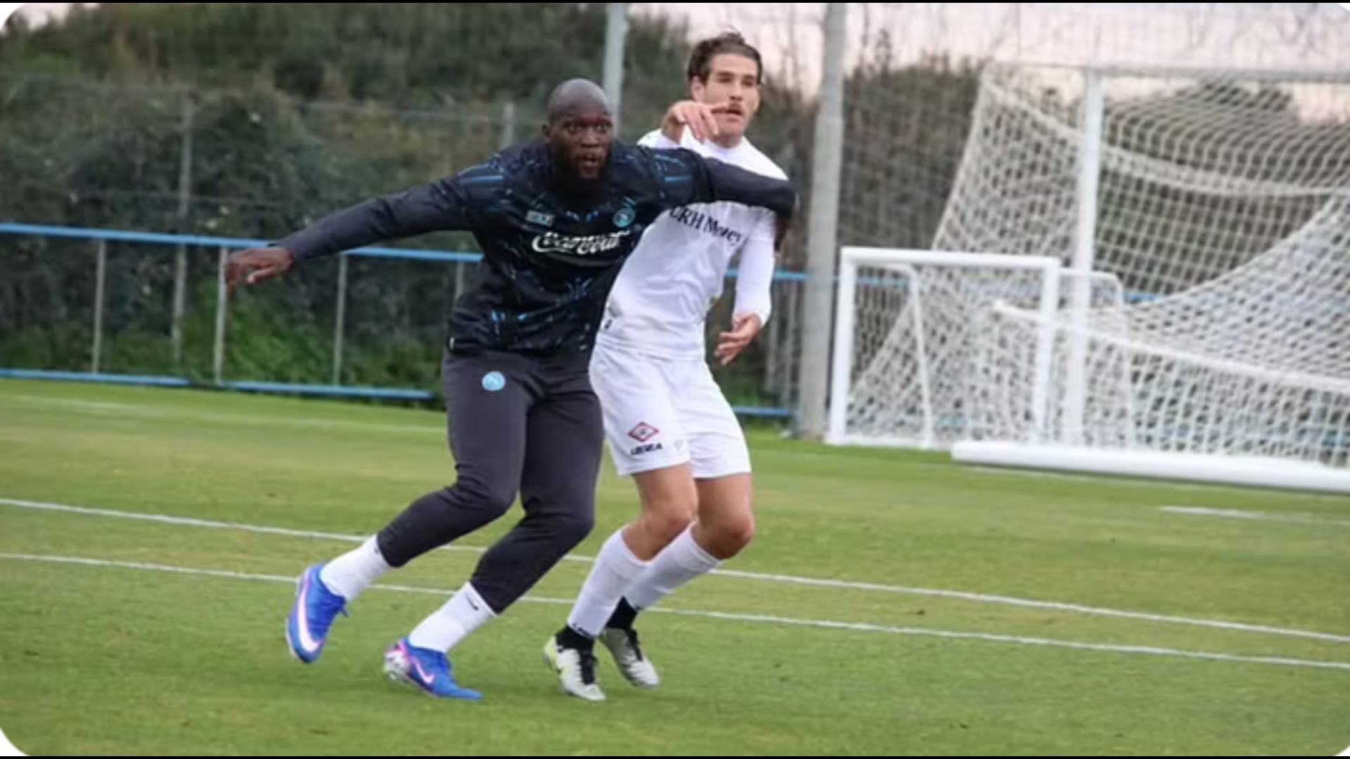 Napoli rigjen Lukakun  belgu shënon në miqësore  Meret dhe Anguissa kthehen ndaj Juventusit