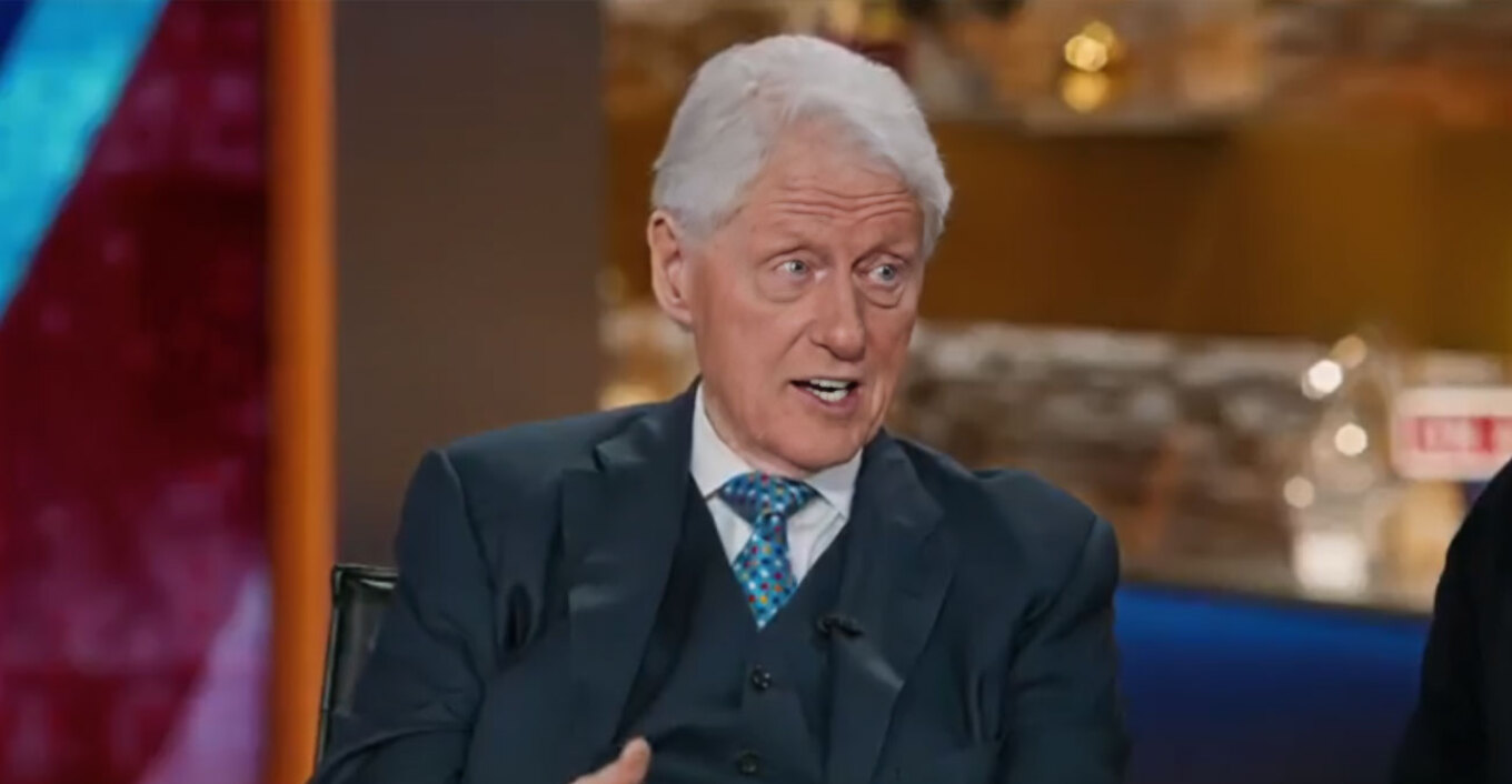 Clinton u bën thirrje amerikanëve të flasin hapur pas vrasjeve në Minneapolis  ish presidenti amerikan denoncon gënjeshtrat e administratës Trump