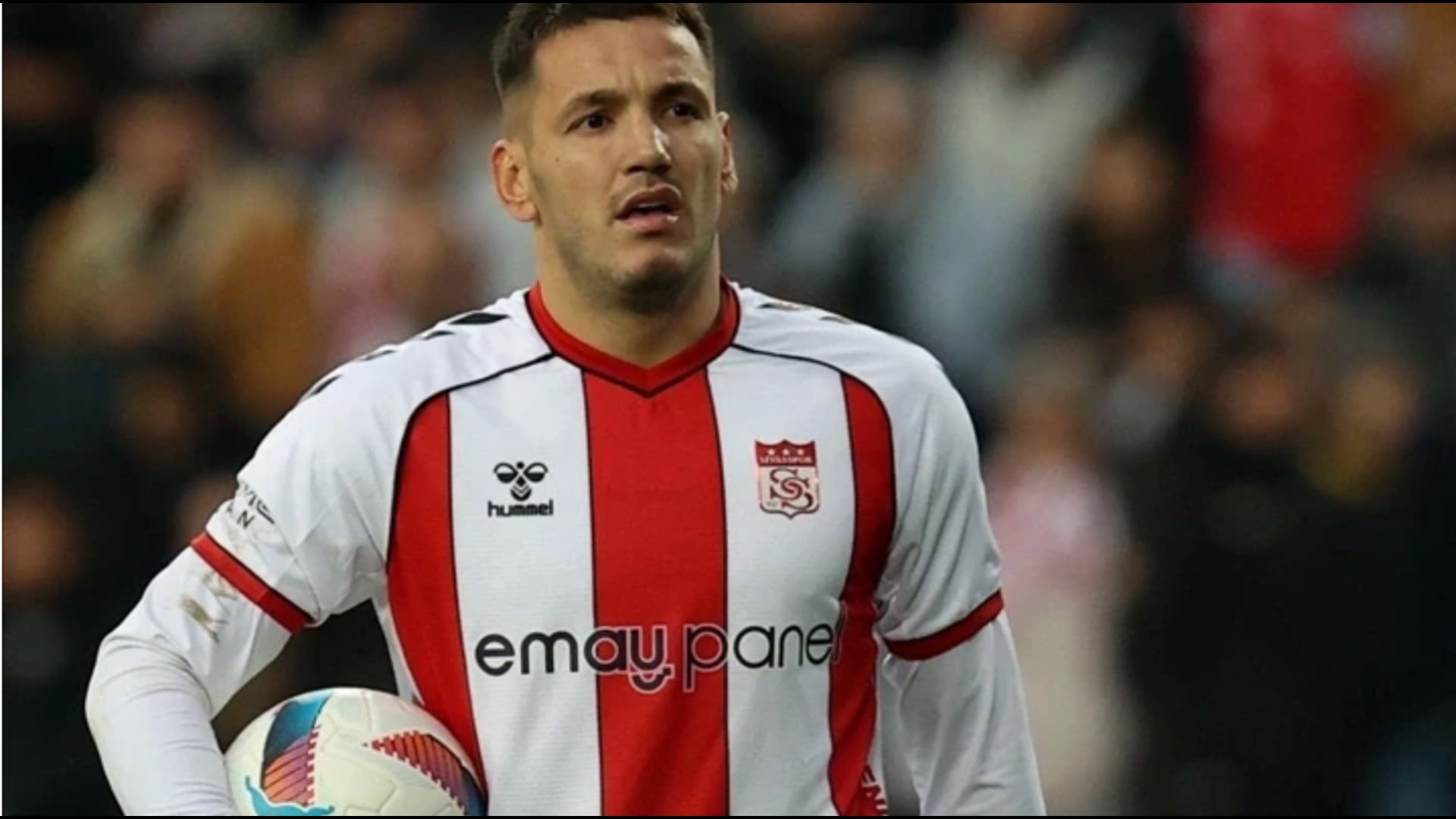 Rey Manaj rikthehet te Sivasspor  Ja çfarë thotë trajneri i ish skuadrës së sulmuesit të Kombëtares 