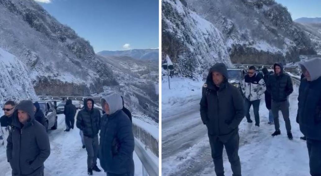 Paralizohet prej dëborës aksi Librazhd Peshkopi  dhjetëra qytetarë bllokohen me mjetet e tyre në kthesën e Lunikut