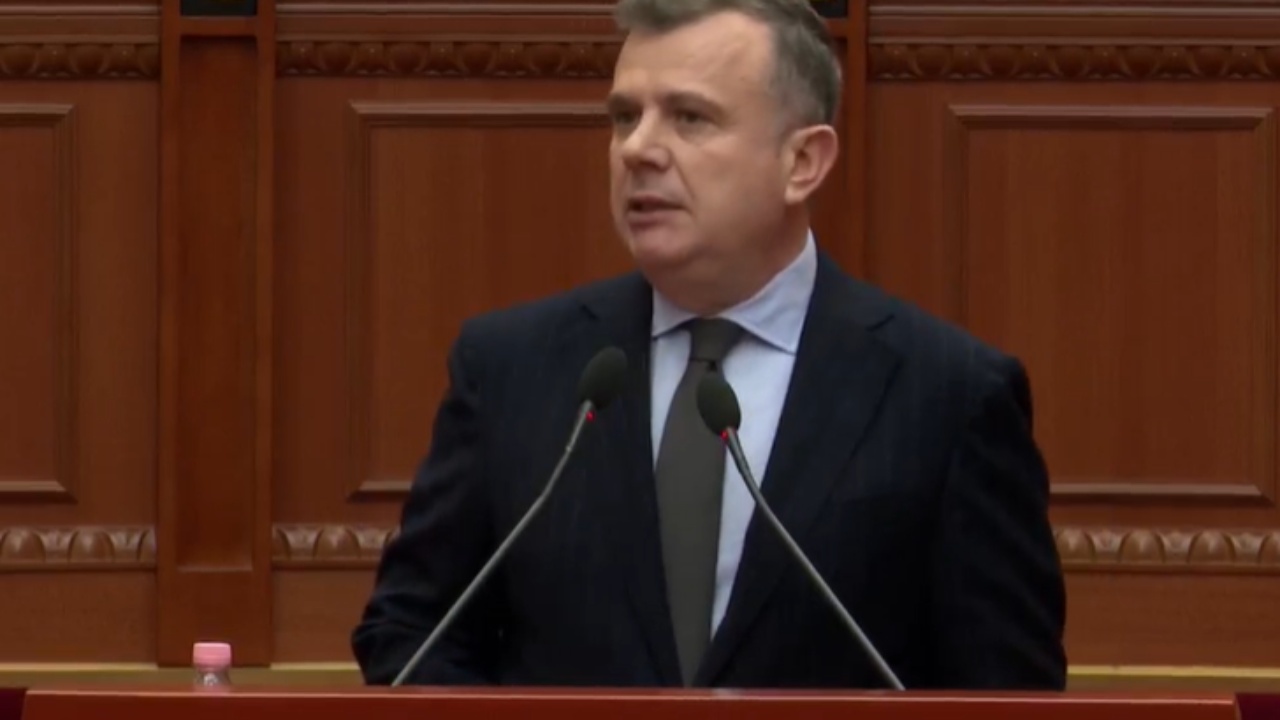  E harruat 8 janarin kur luftuat me njëri tjetrin   Balla opozitës  Do mbani përgjegjësi bashkë me matufin në krye