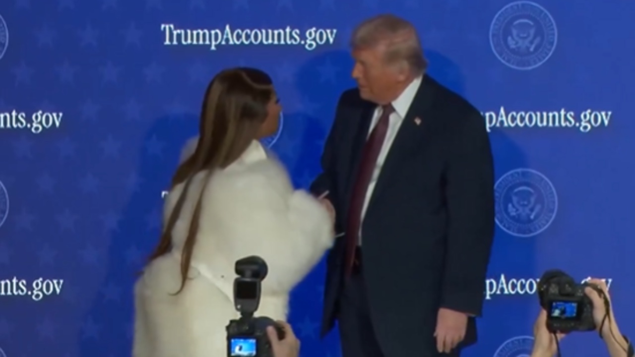 Video   Jam fansja jote numër një   reperja e famshme shpreh publikisht mbështetjen e saj për Trump