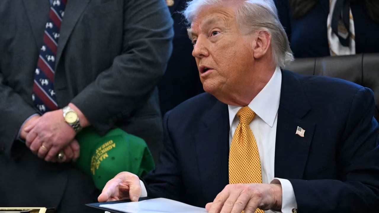  Protestuesi 26 vjeçar mund të ekzekutohet në Iran   Trump nga Zyra Ovale  Vrasjet janë ndaluar  nëse do e bëjnë do mërzitem shumë