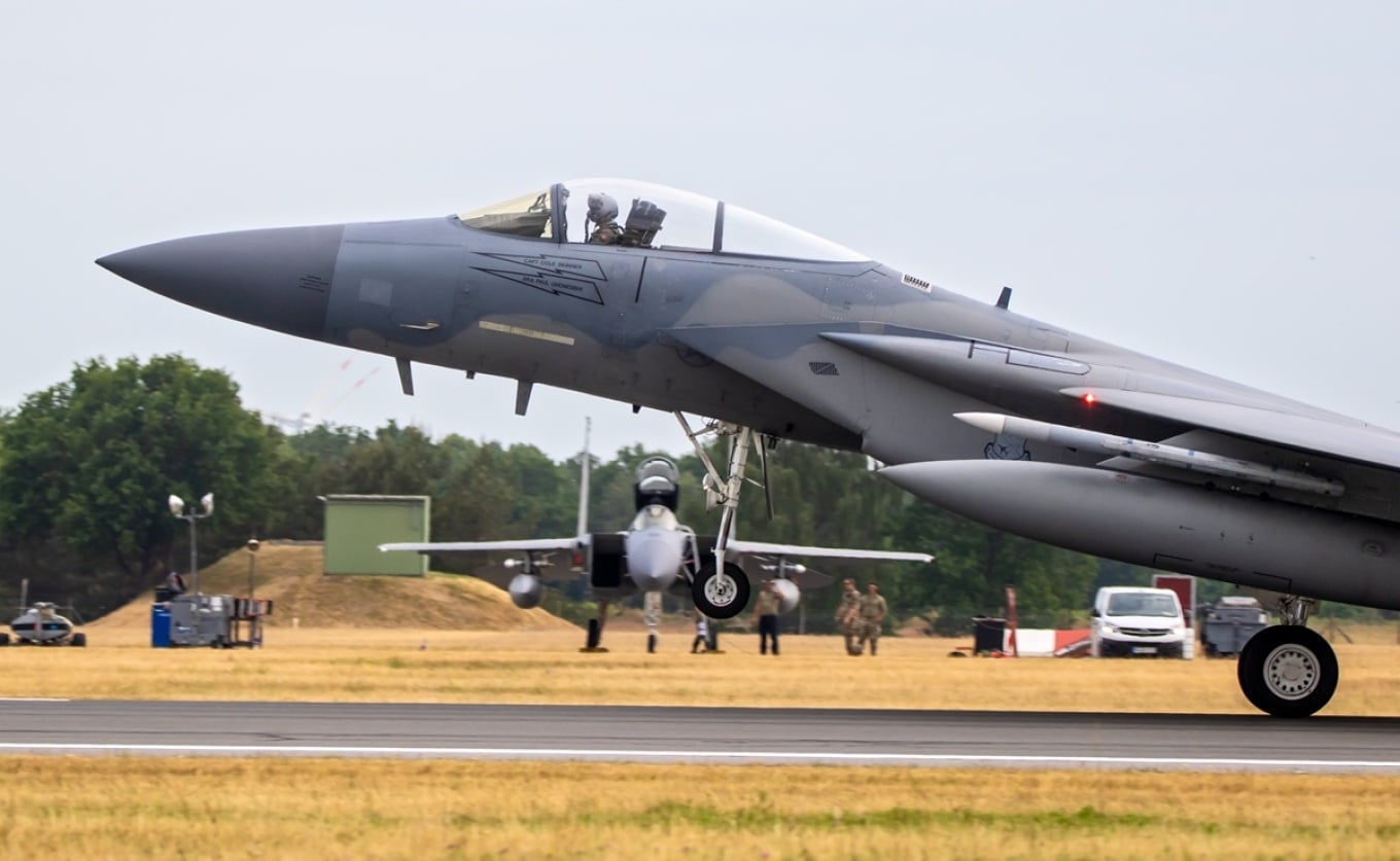 Irani i përgjigjet kërcënimeve të Trump  Do të sulmojmë bazat amerikane në vendet fqinje nëse sulmohemi