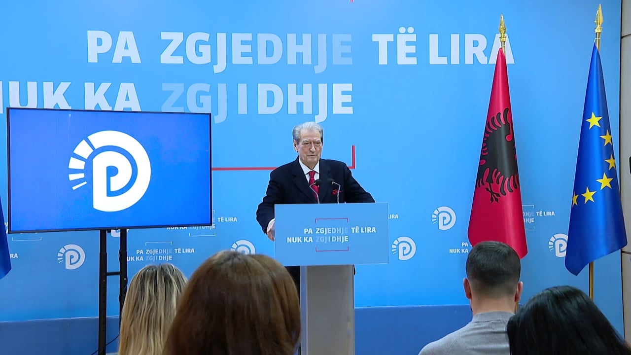  2026  përmbys diktaturat   Berisha  Pas Maduros radhën e kanë Ajatollahët e Iranit