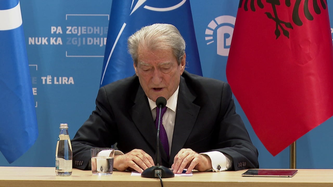 Berisha premton dëmshpërblime  Kreu i PD  Kur të vijmë në pushtet do të paguhen të gjithë fermerët e dëmtuar