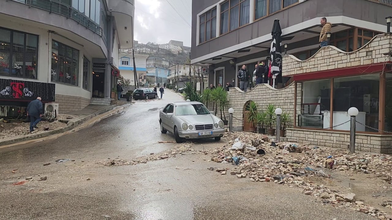 Llogaritja e dëmeve nga përmbytjet  banesat dhe bizneset në Gjirokastër nisin regjistrimet