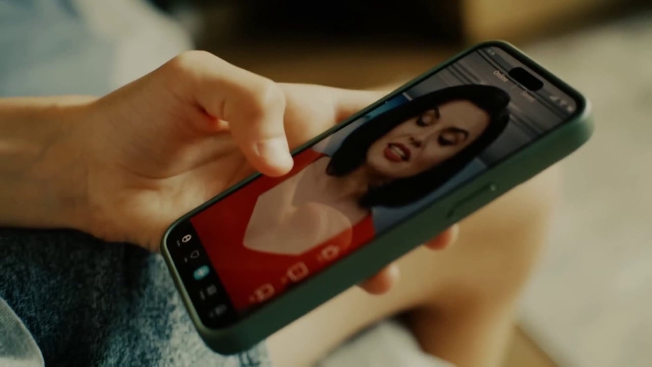 VIP at me nipt në rrjetet sociale  Hyn në fuqi ligji  influencerët dhe blogerët që nuk regjistrohen në QKB do t u bllokohen llogaritë