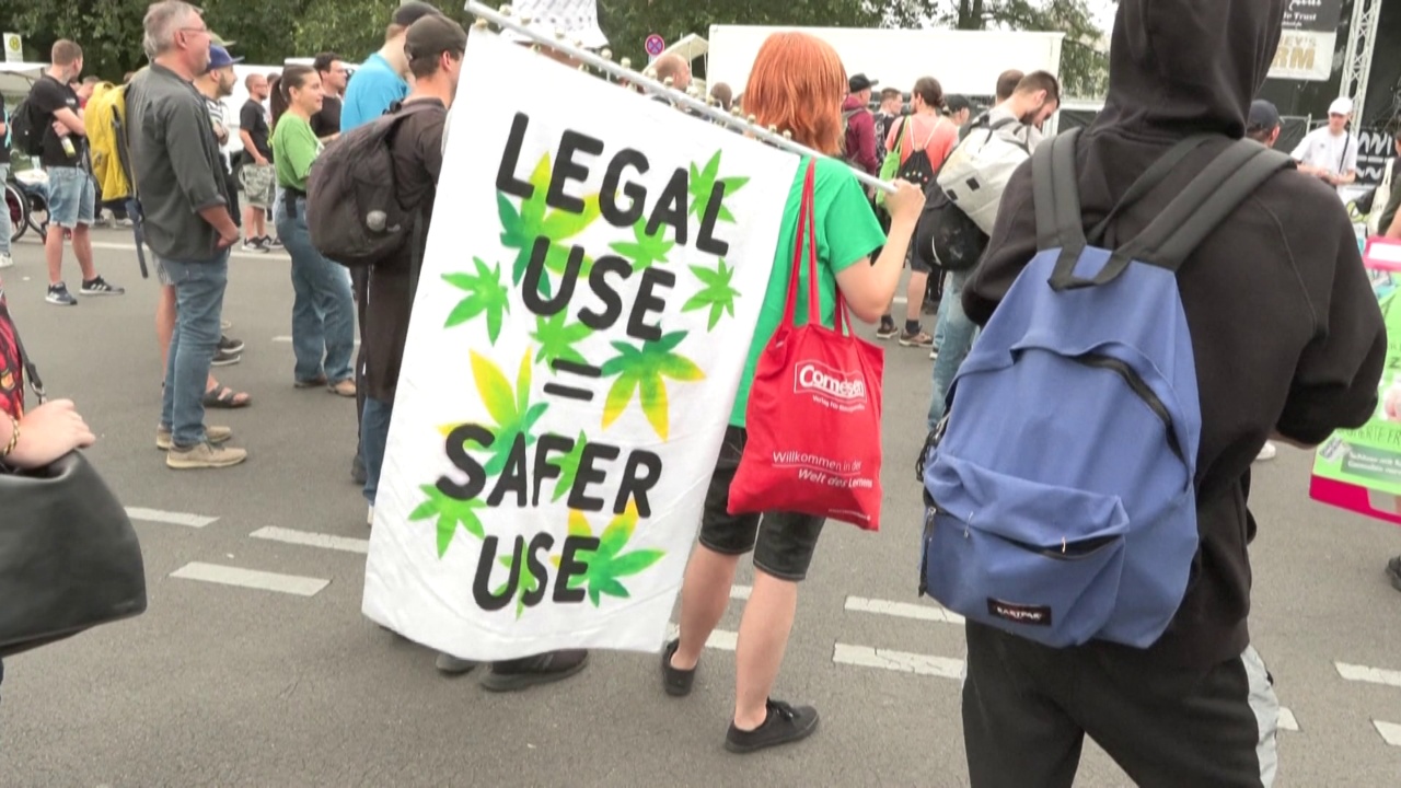 Legalizimi i kanabisit 2 vite më parë në Gjermani  studimi  Janë shtuar psikozat tek të rinjtë