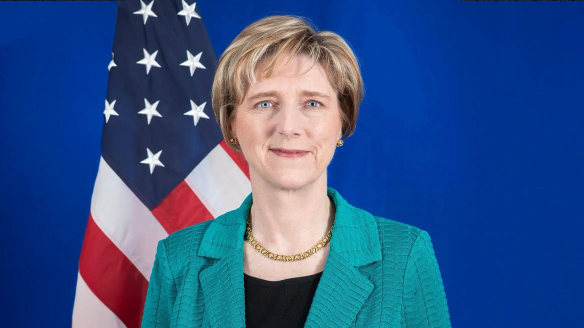 shba-cakton-shefen-e-misionit-diplomatik-amerikan-ne-venezuele-laura-dogu-zbarkon-ne-karakas