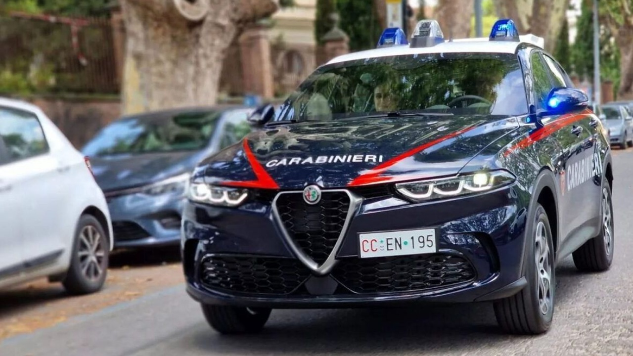 efektivi-i-policise-vret-me-arme-24-vjecarin-ne-milano-shkak-konfliktet-me-tyre-per-ceshtje-droge