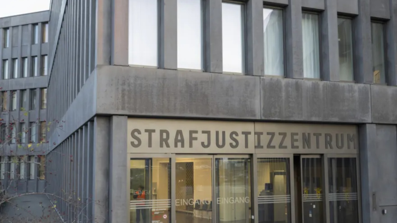 Tentuan të transportonin kokainë të fshehur në thasë me kafe  dënohen tre shqiptarë në Zvicër