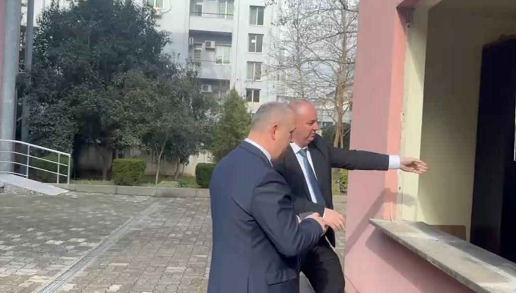 vijon-turi-per-kontrolle-ne-gjykata-politikanet-inspektojne-godinen-e-klgj-se