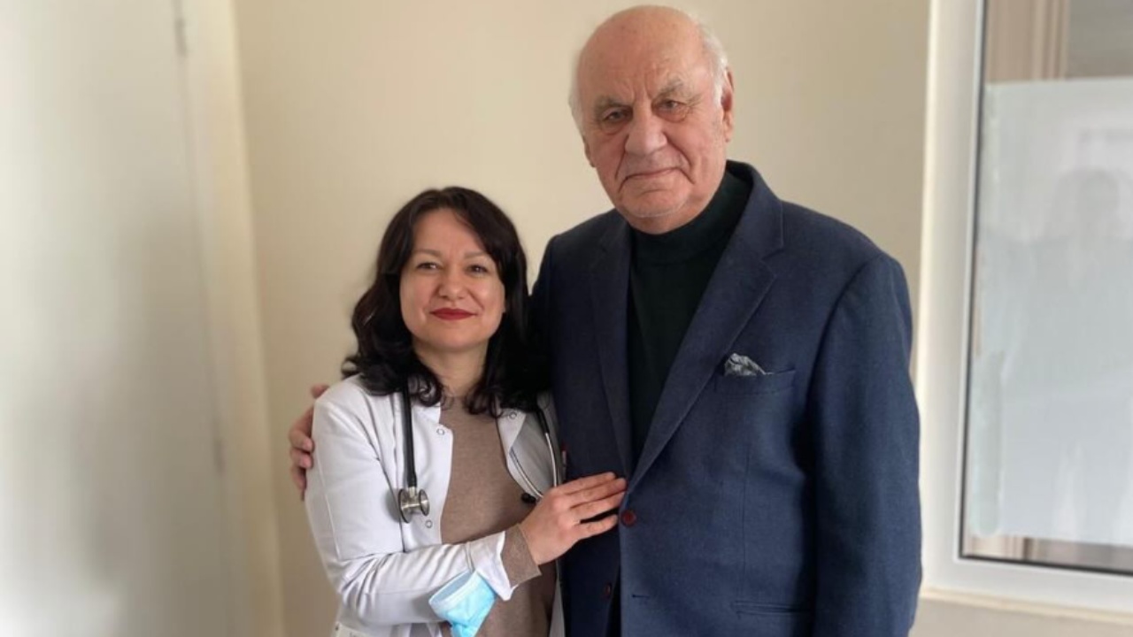 u-shtrua-pas-problemeve-me-zemren-ish-presidenti-alfred-moisiu-del-nga-spitali-reagon-qsut