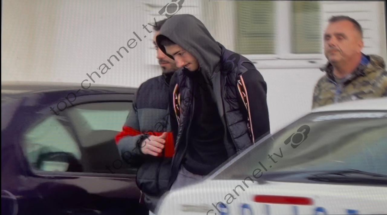Vrau 17 vjeçarin shqiptar  arrestohet autori në Greqi  zbardhet dëshmia  E godita pasi 