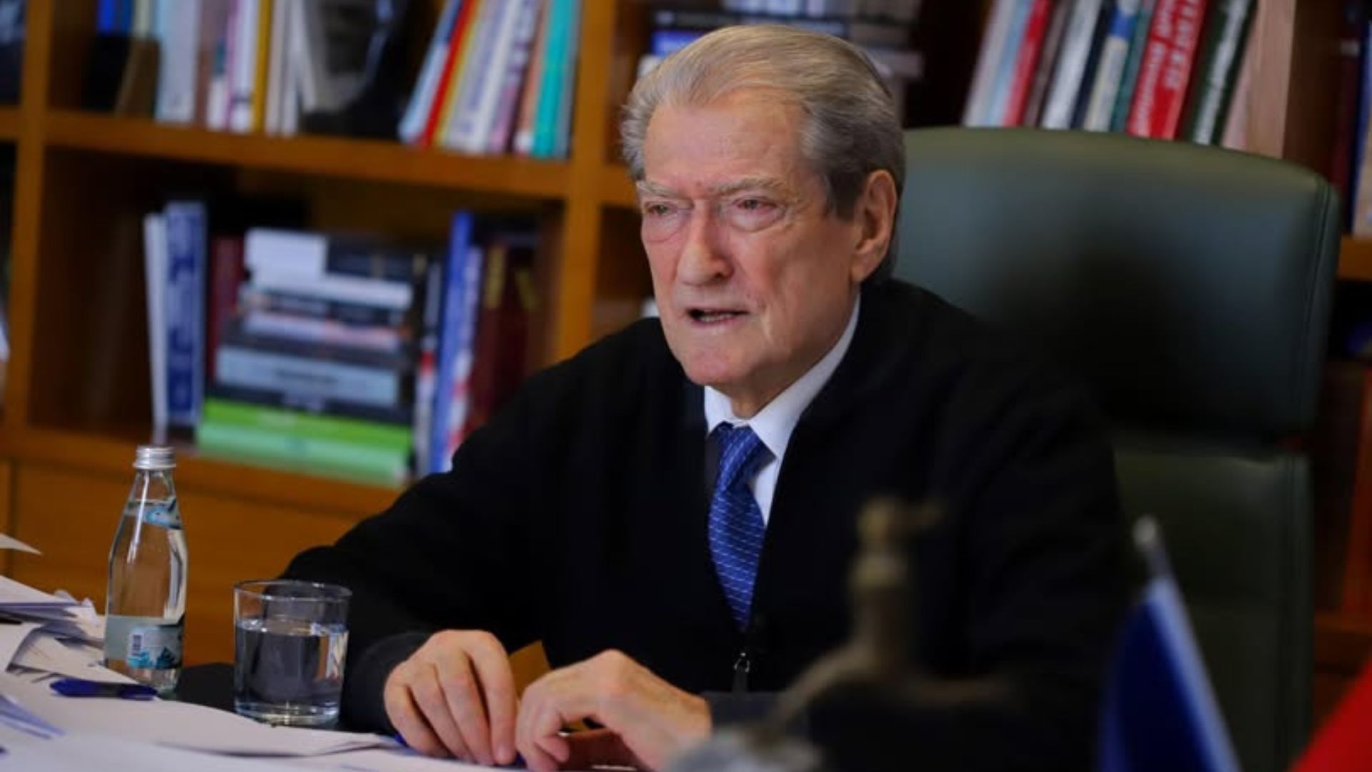 Dhunimi i avokatit Kujtim Cakrani në Vlorë  reagon Berisha  Një akt kriminal shtetëror i shëmtuar