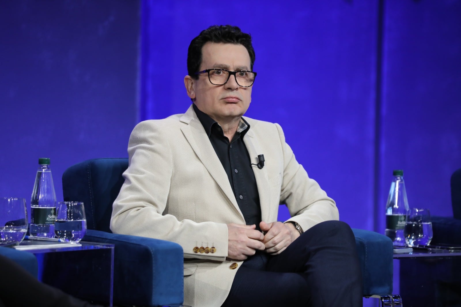 Analiza  Kreshnik Spahiu  Historia e një djali të verbër që po i hap sytë Shqipërisë