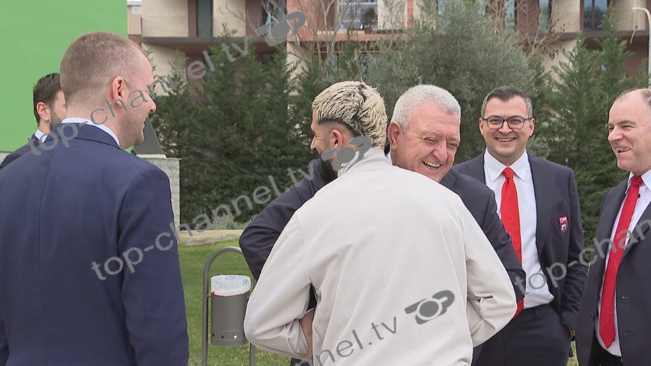 Çfarë nuk u pa në Asamblenë Zgjedhore të FSHF  Duka thumbon futbollistin e kombëtares  Elseid Hysajn  Kam vënë re që 