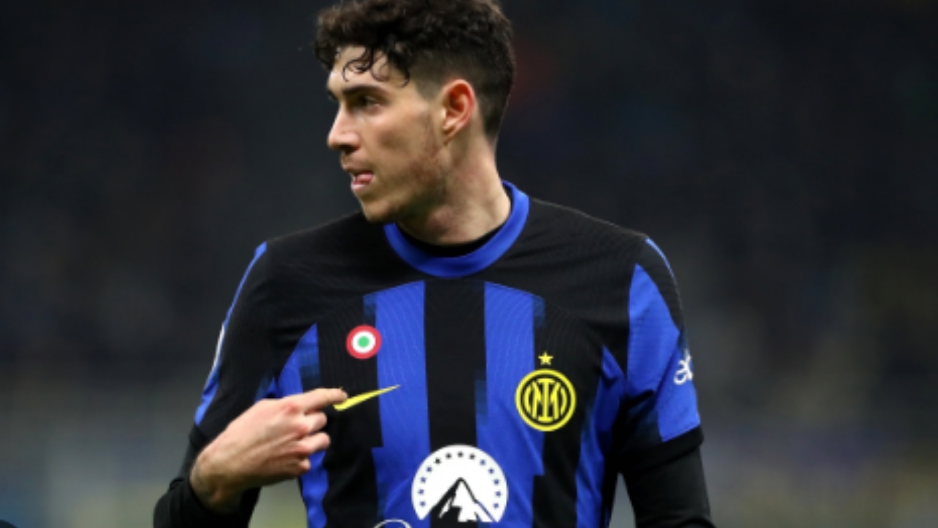 Inter  Bastoni thyen heshtjen  Kontakti me Kalulu i tepruar  pranoj përgjegjësitë e mia