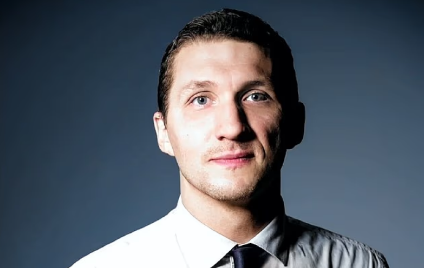 vdekje-tragjike-per-turistin-ne-brazil-bie-nga-40-metra-lartesi-ne-nje-ujevare-teksa-po-bente-nje-foto