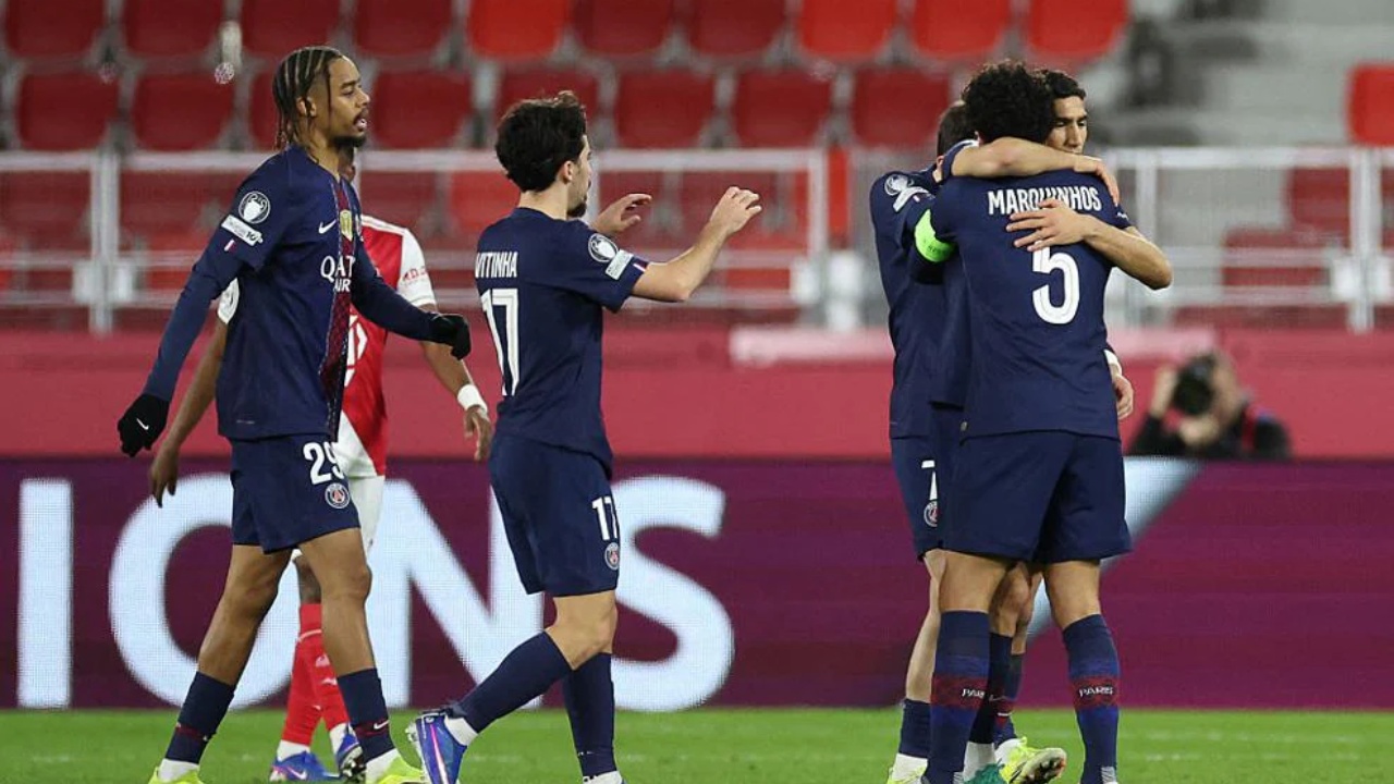 Champions  Spektakël në derbin francez  kampionët në fuqi të PSG së mundin me përmbysje Monacon