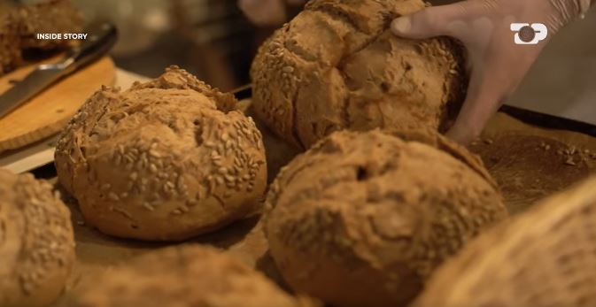 Inside Story  Çfarë konsumojnë shqiptarët  analizat zbulojnë nivelin e proteinave te bukët