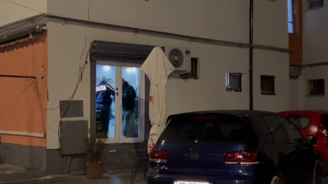 detaje-nga-sherri-me-thike-ne-korce-dyshohet-se-i-plagosuri-vodhi-banesen-e-17-vjecarit