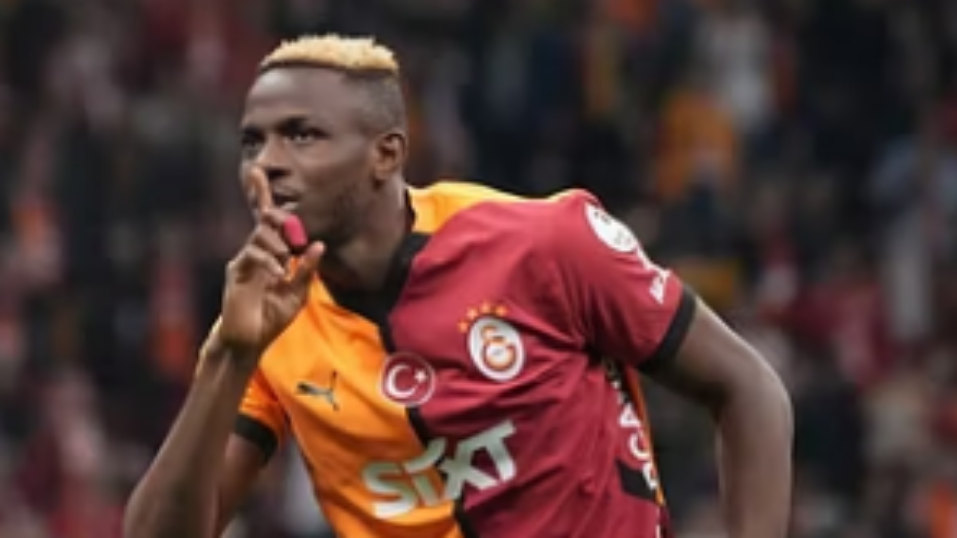 galatasaray-osimhen-mes-demtimit-dhe-problemit-te-pagave-rrezikon-te-mos-luaje-ndaj-juventusit