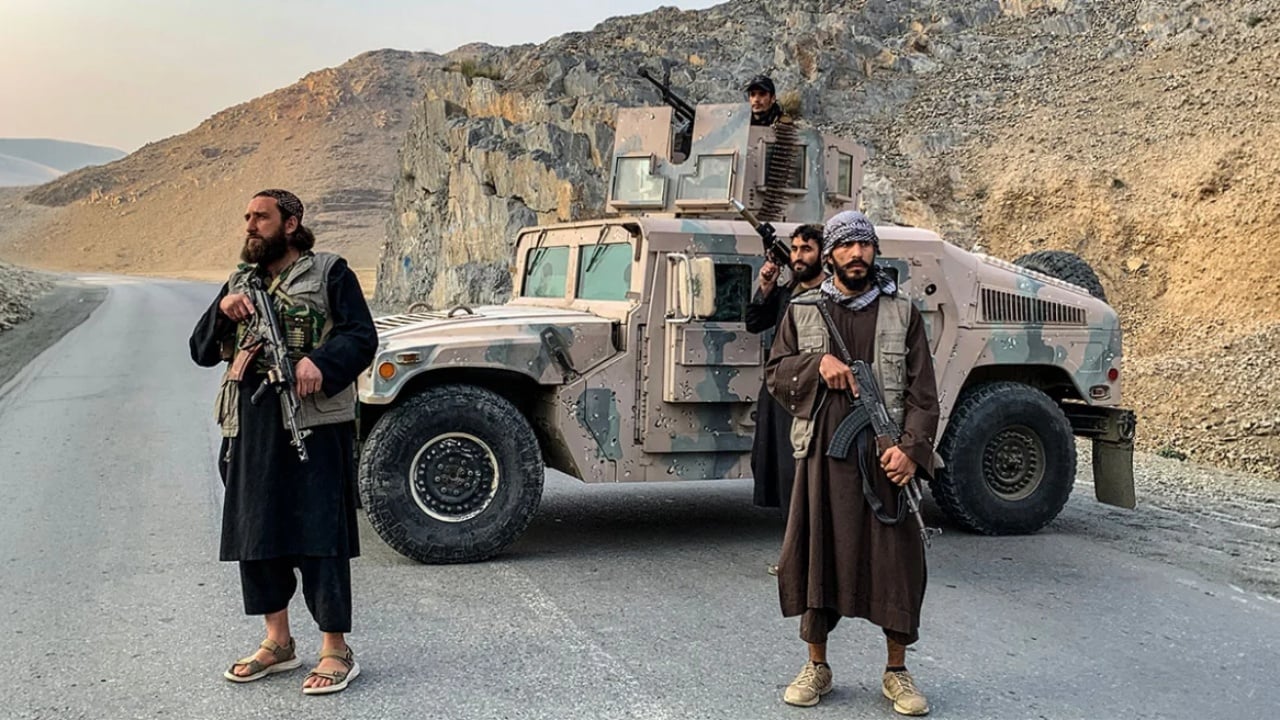 pakistani-i-shpall-lufte-afganistanit-bombardime-masive-dhe-kercenime-per-te-shtypur-talebanet