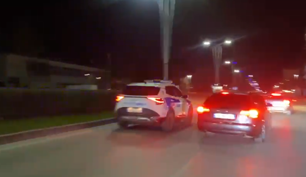 Aksion  blic  në hyrje të Vlorës  kontrolle të befasishme ndaj automjeteve të dyshimta