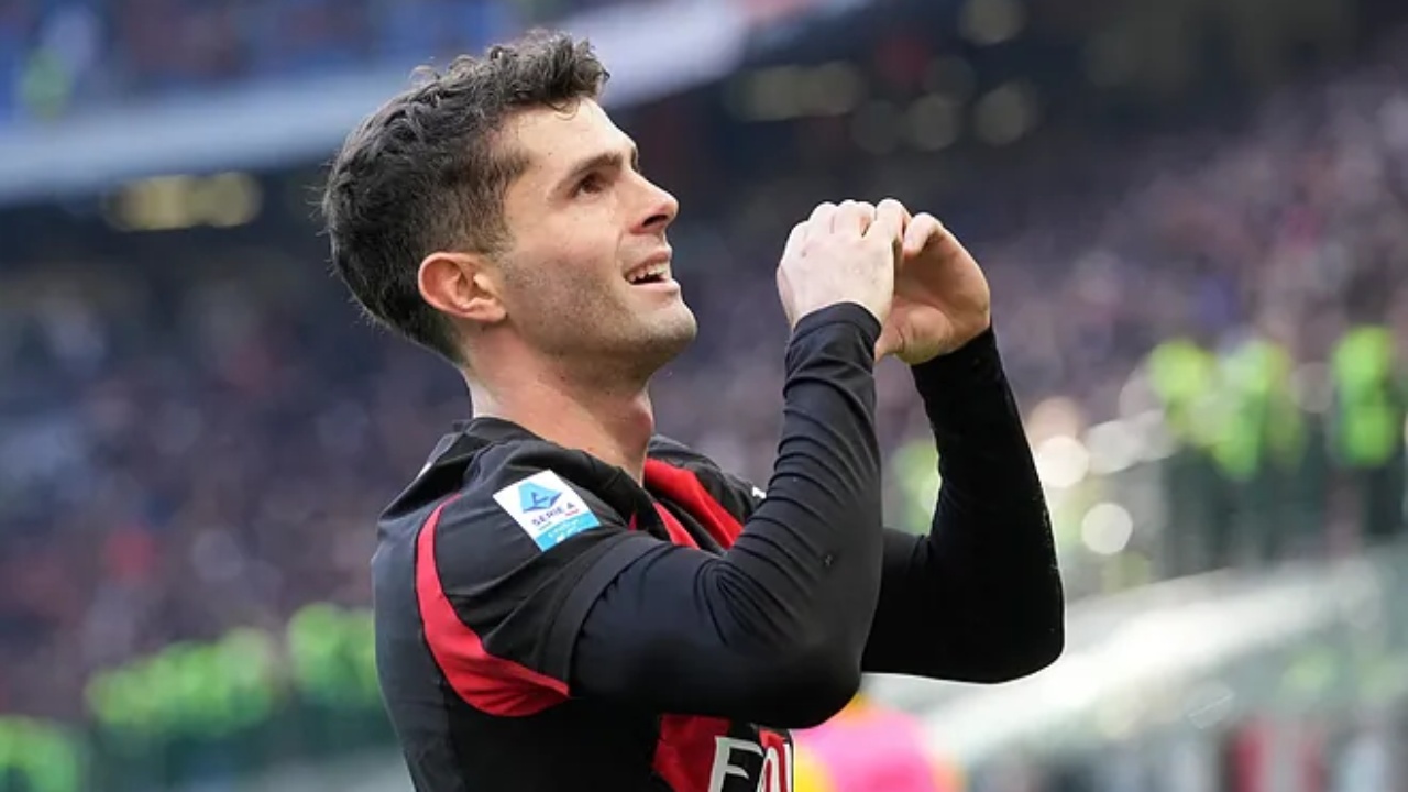 rritet-presioni-nga-anglia-per-yllin-e-milanit-tottenham-dhe-arsenal-ne-gare-per-pulisic-ja-shuma-qe-kerkojne-kuqezinjte-per-amerikanin