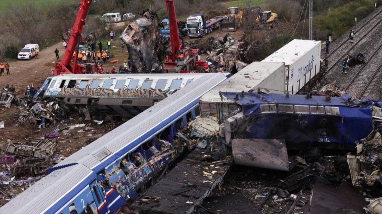 Aksidenti tragjik hekurudhor në Greqi  sot tre vite nga vdekja e 57 personave  grekët në protestë  Krimi nuk do të mbulohet