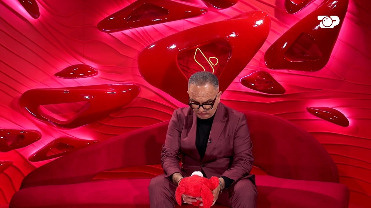  Nëna ndërroi jetë nga kanceri   Banorët në lot  Artani rrëfen linjën prekëse të jetës  Takova vëllanë pas 23 vitesh  më tha s të njoh