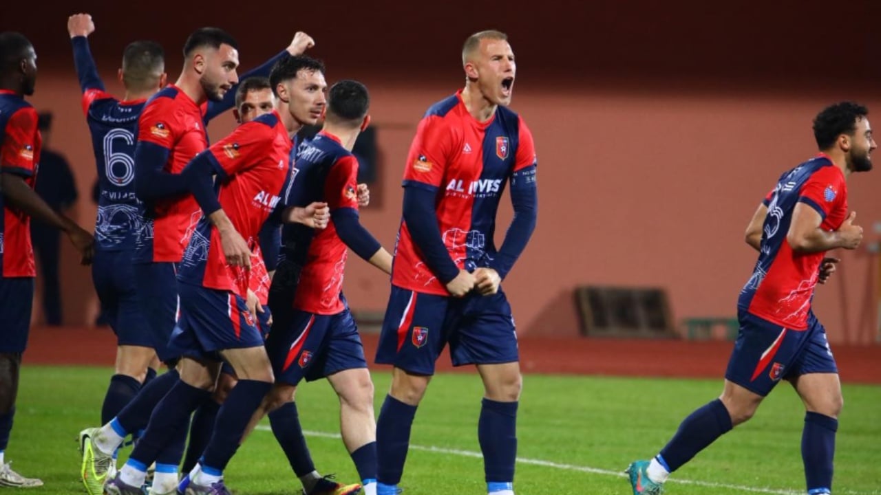 Vllaznia e bën festë në Shkodër  Shehi nuk ia ndryshon  muzikën  Tiranës në  Klasike 