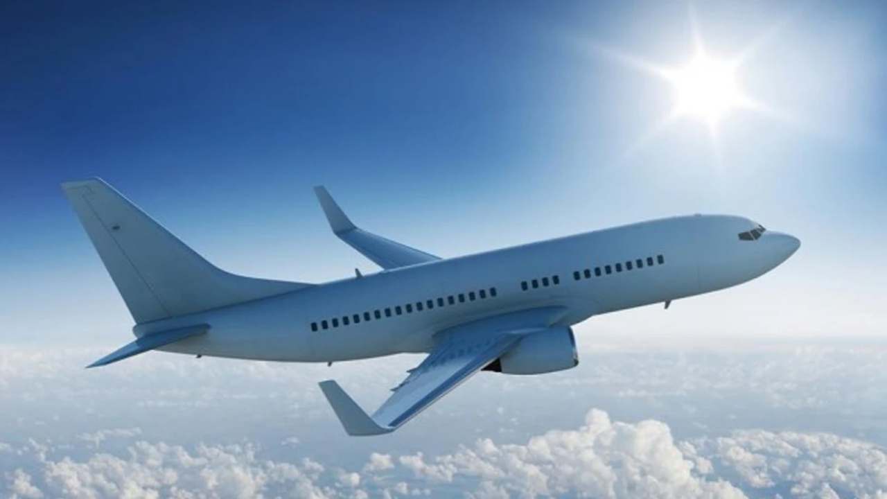 Fluturime misterioze mes Tel Avivit dhe Beogradit  REL  Dyshime për transport armësh