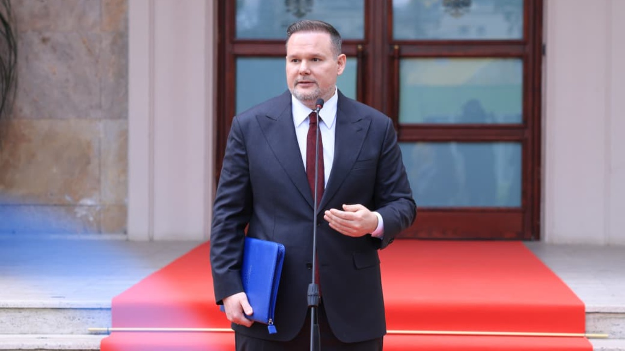 hakerat-iraniane-sulmuan-posten-shqiptare-ministri-demo-aktualisht-cdo-sherbim-funksionon-ekspertet-po-merren-me-detajet