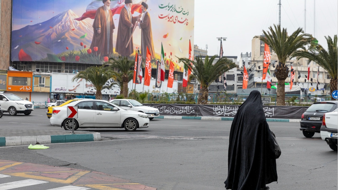 live-lufta-ne-iran-trump-jemi-drejt-fundit-teherani-e-vendosim-ne-kur-mbaron-konflikti-shba-paralajmeron-sot-do-te-jete-dita-me-intensive-e-sulmeve