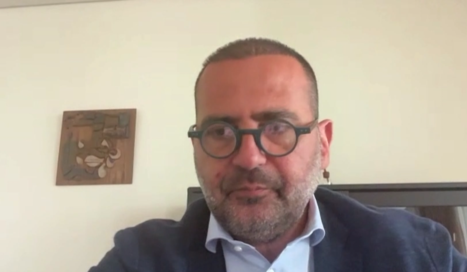 Ekskluzive  1500 shqiptarë në Dubai  reagon për TCH ambasadori Kurtezi në Emiratet e Bashkuara  S ka vend për panik