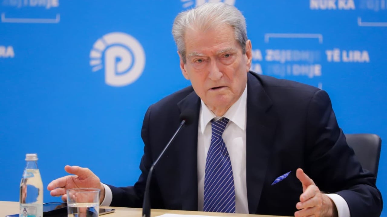  Ditë frymëzimi  të tregojmë zemërim dhe revoltë   Protesta e 22 marsit  Berisha  Nëse Enver Hoxha i arrestonte ata që flisnin kundër tij  Edi Rama 