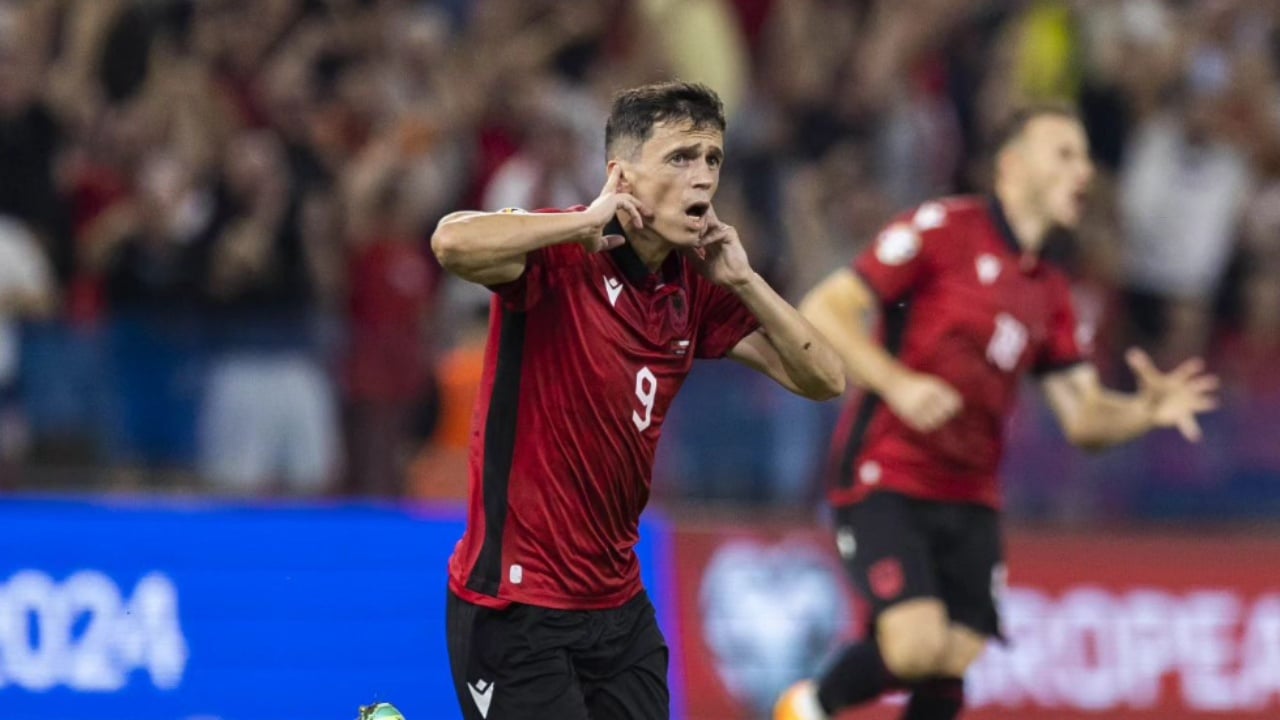 I  tronditi  portën polakëve tre vite më parë  Asani lihet jashtë skuadrës në Varshavë  kush janë dy lojtarët e tjerë që do t i bashkohen në tribunë