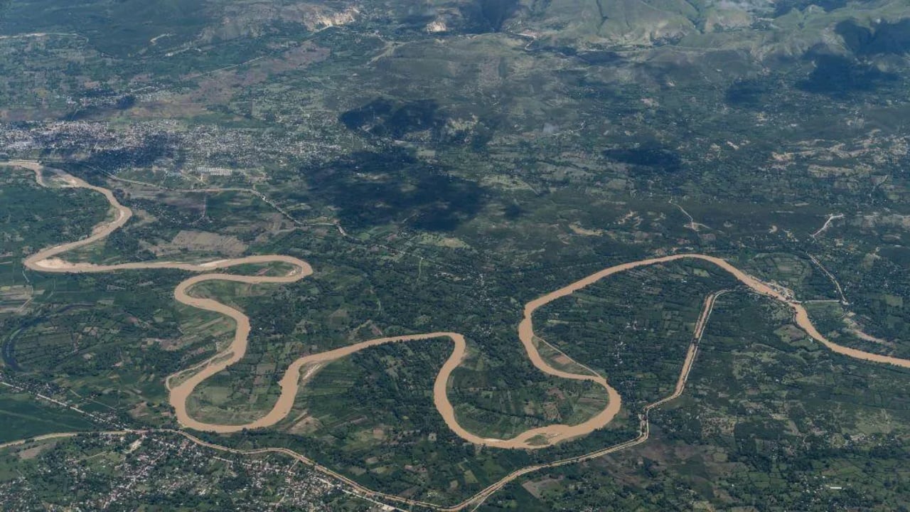 Banda  Gran Grif  rikthehet në Haiti  Sulmi terrorist vret 16 persona  mbi 6 mijë të evakuuar nga vendi