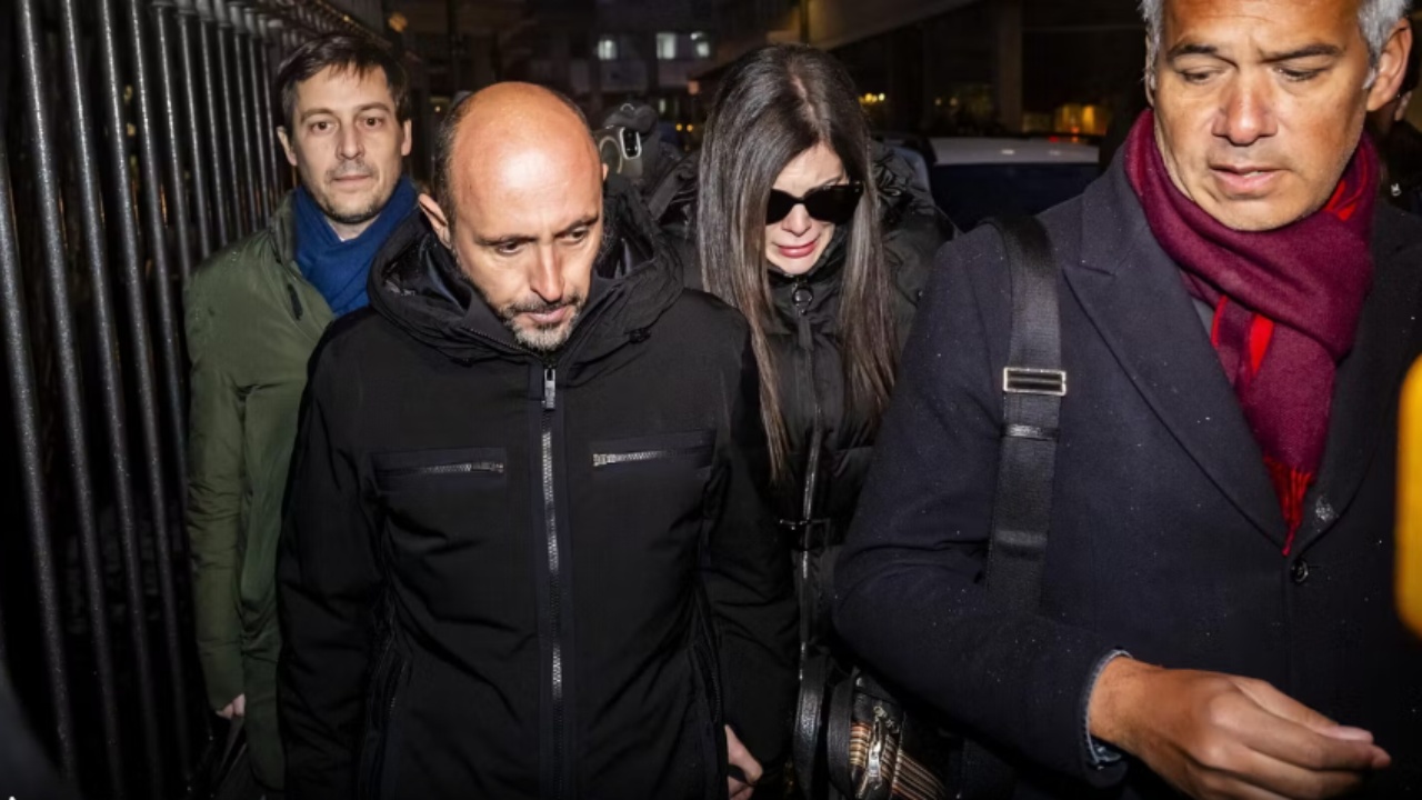 Tragjedia me 41 viktima në Crans Montana  Çiftit Moretti i sekuestrohen miliona franga pasuri  hetimet nxjerrin në pah jetën luksoze të tyre