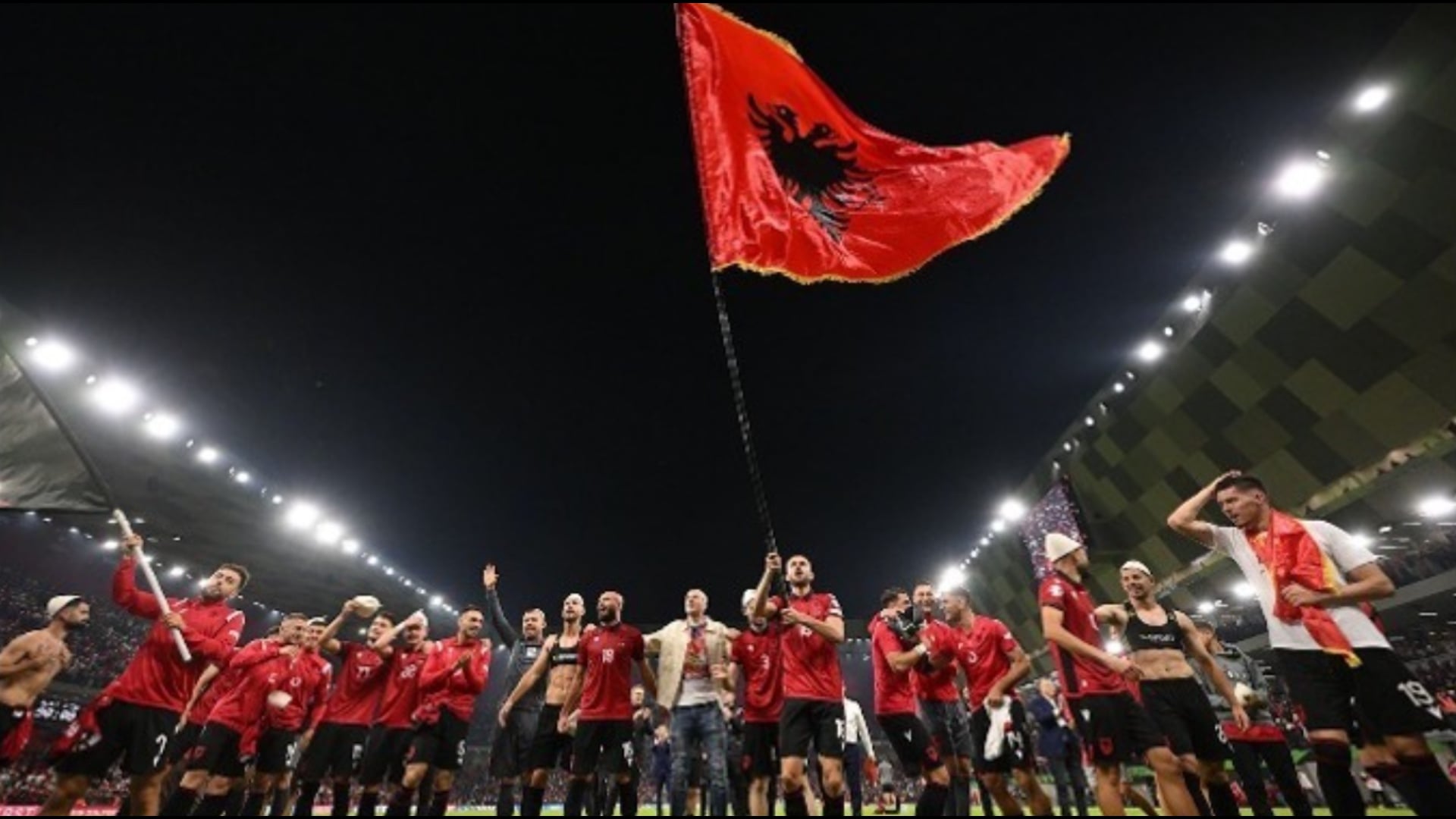 Nën ethet e Botërorit  Kombëtarja  në Varshavë për të bërë historinë 