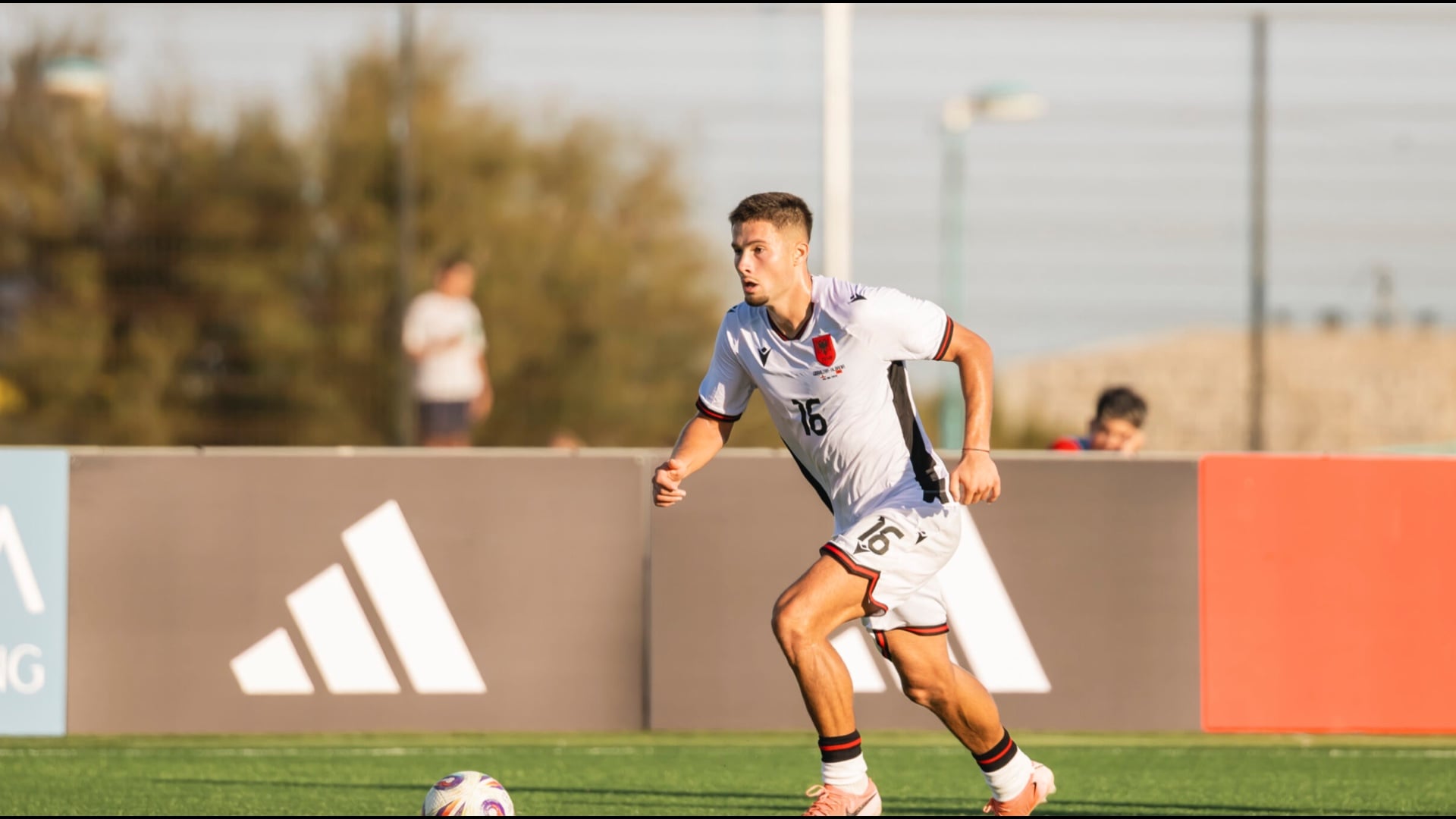 Lajme jo të mira nga Italia  mesfushori i Kombëtares shqiptare mbyll sezonin