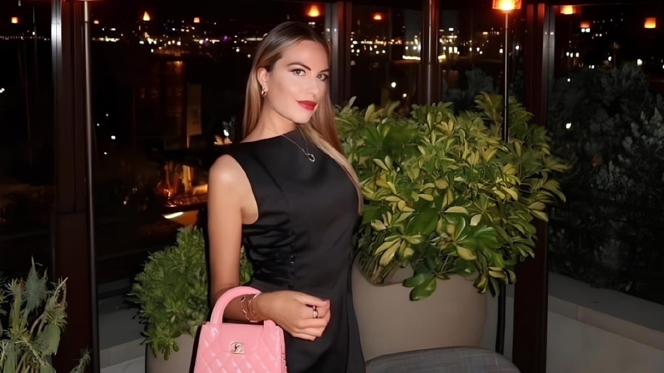 Tronditëse në Itali  Ishte vrarë nga ish partneri i saj  persona të panjohur hapin varrin e një modeleje 29 vjeçare dhe marrin kafkën