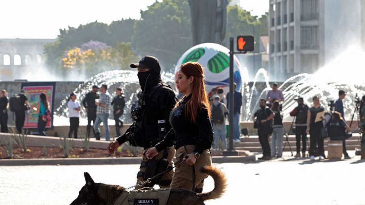 meksika-siguron-vizitoret-e-boterorit-100-mije-agjente-per-te-garantuar-mbarevajtjen-e-aktivitetit