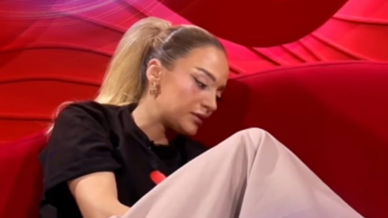 e-dija-qe-do-te-ndodhte-keshtu-eliminimi-i-gimbos-selin-perlotet-ne-dhomen-e-rrefimit-ishte-e-veshtire-me-te-ketu-imagjino-pa